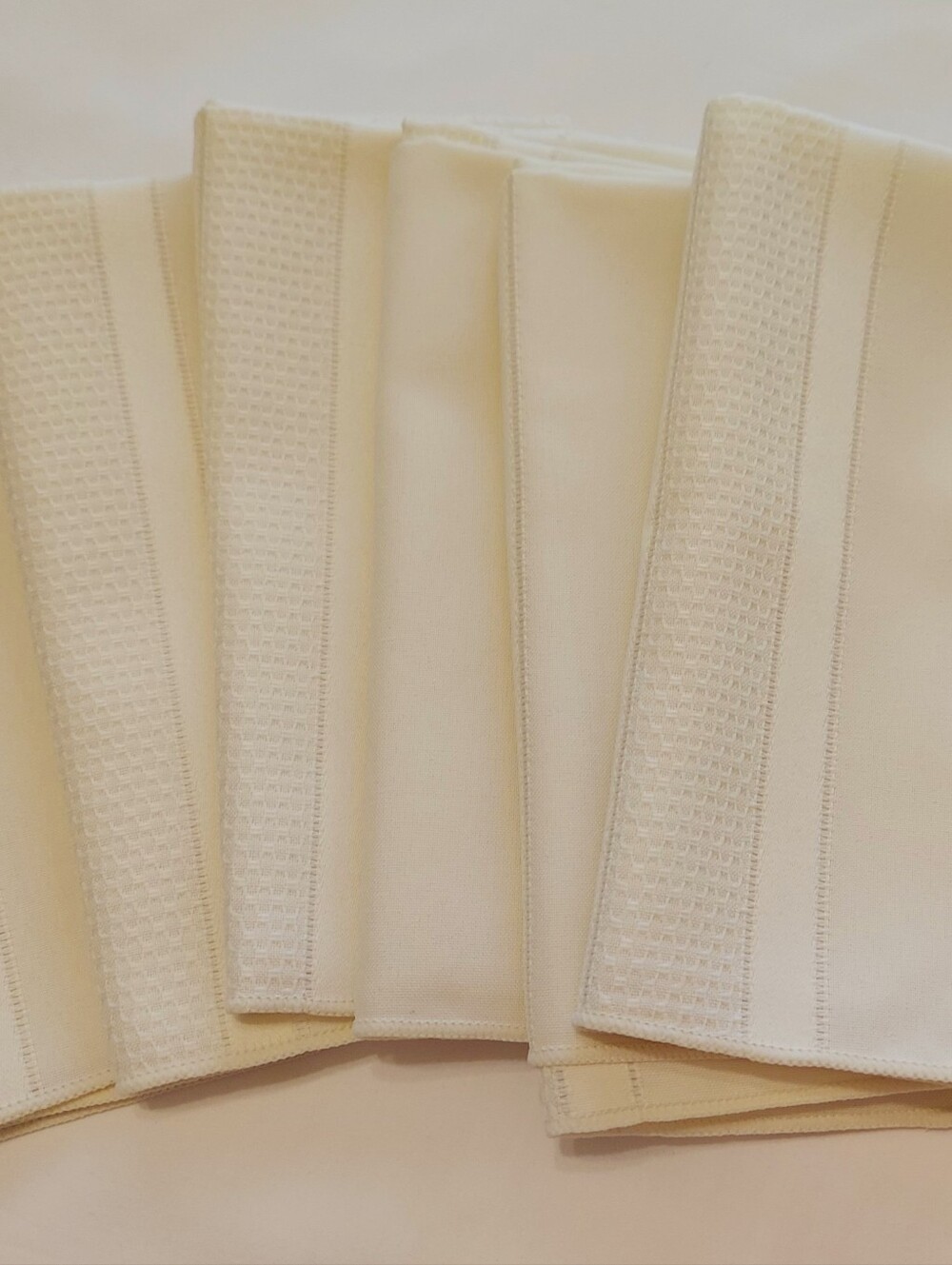 Vintage ClothTable Dinner Napkins, Set of 6, Cream, Elegant Decorative Touch